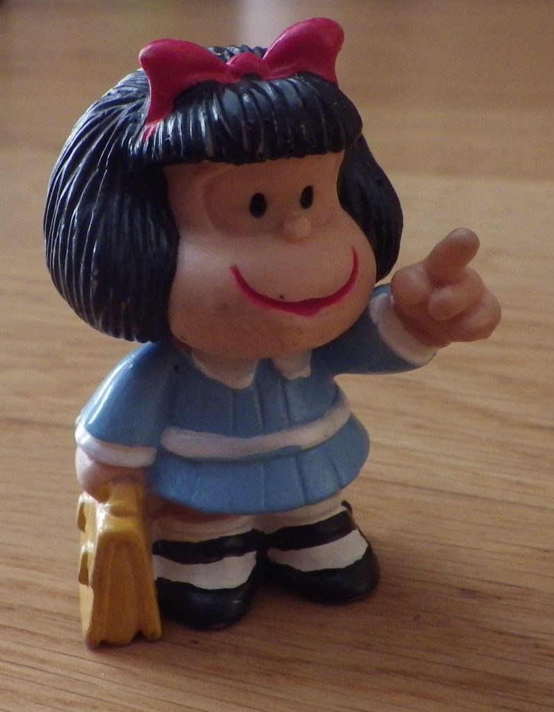 Figurita Mafalda
